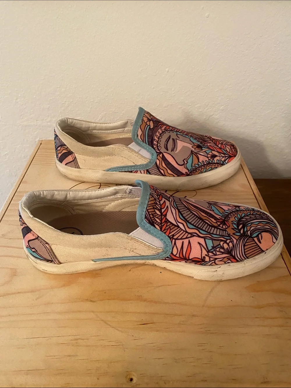 Slip-On Canvas Shoes with Pink & Teal Abstract Floral Print / Feminine Face